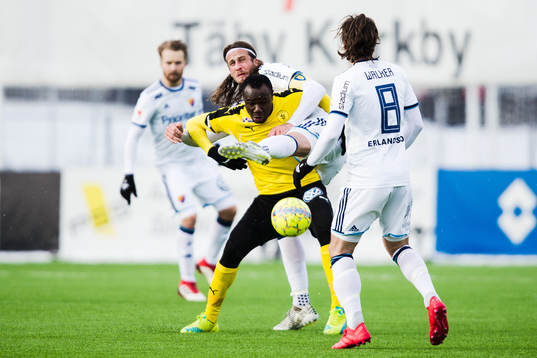 Djurgårdens Jonas Olsson och Frejs Nsima Peter