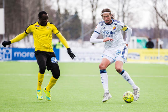 Djurgårdens Jonas Olsson och Frejs Nsima Peter
