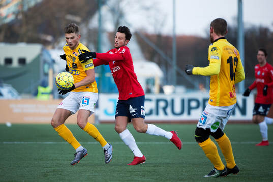 Falkenbergs Erik Pärsson och Örgrytes Jesper Jörnvik