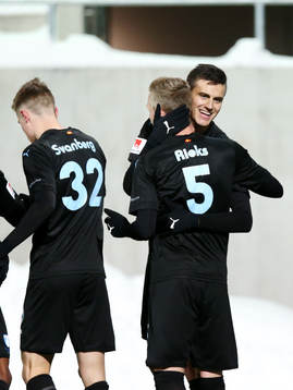 Malmö FFs Alexander Jeremejeff (till höger) jublar med