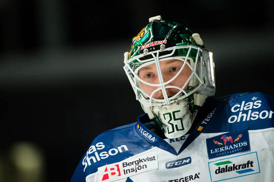 Leksands målvakt Robin Rahm före ishockeymatchen i