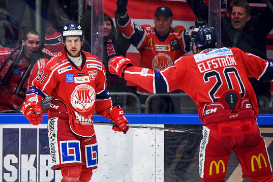 Västerviks Emil Wahlberg jublar