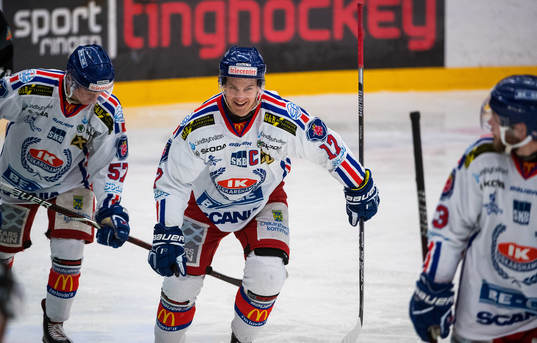 Oskarshamns Jonas Engström jublar