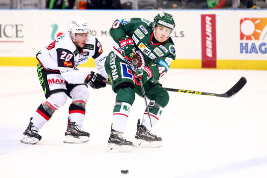 Malmö Redhawks Erik Forssell och Frölundas Joel Mustonen