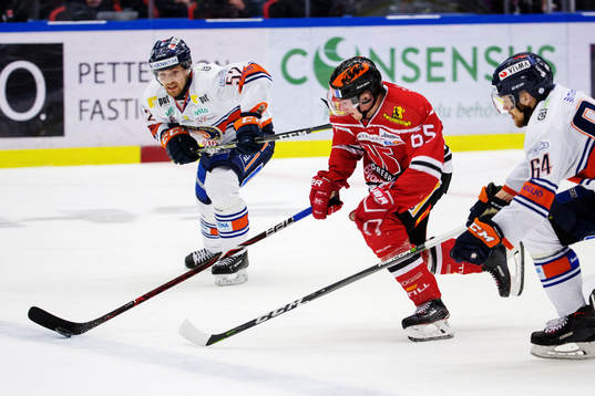 Örebros Sakari Manninen och Växjös Arvid Lundberg samt