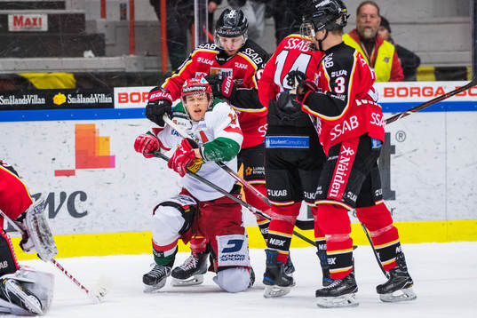 Moras Emil Bejmo och Luleås Robin Kovacs