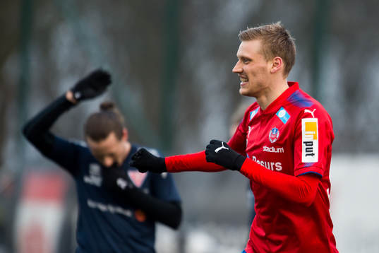 Helsingborgs Anda Runar Bjärnason jublar