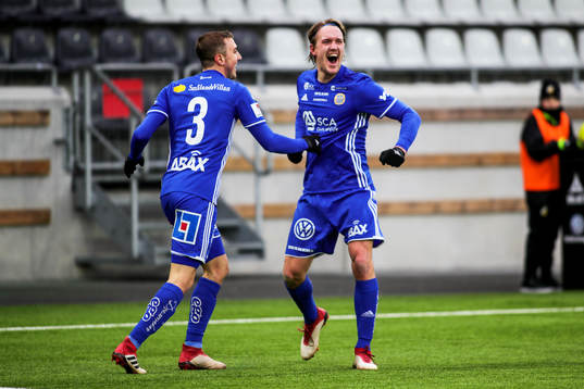 Sundsvalls Kim Skoglund jublar efter 0-1