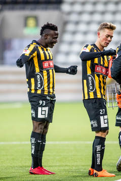 Häckens Alhassan Kamara jublar