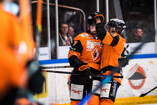 Karlskronas Mattias Karlsson  jublar