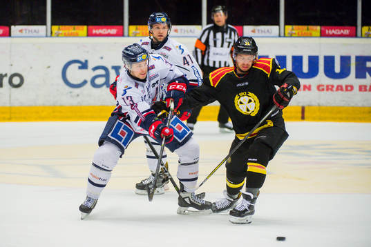 Linköpings Andrew Gordon och Brynäs Kevin Clark