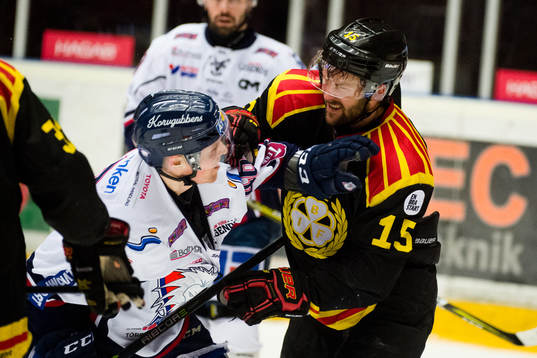 Brynäs Simon Bertilsson i bråk med Linköpings Mathis