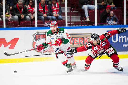Malmö Redhawks Niklas Arell och Moras Jason Akeson