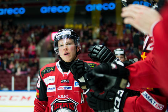 Malmö Redhawks Erik Forssell jublar