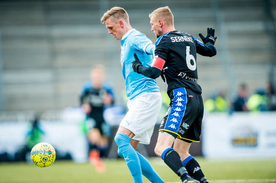 Malmö FFs Sören Rieks mot IFK Göteborgs Sebastian