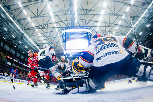 Örebros Joakim Andersson och Djurgårdens Marcus