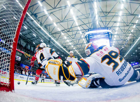 Örebros Joakim Andersson och Djurgårdens Marcus