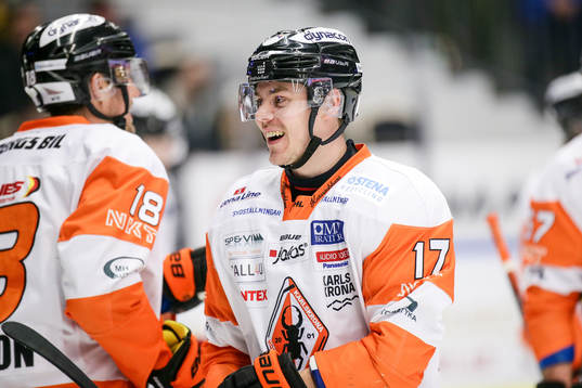 Karlskronas Joel Kellman jublar