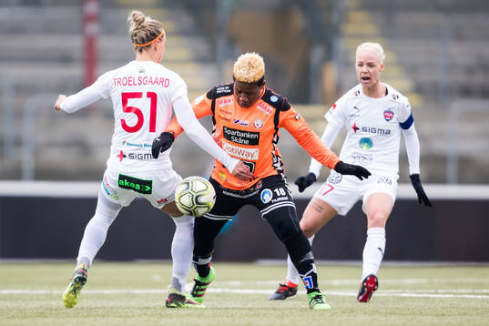 Rosengårds Sanne Troelsgaard Nielsen och Kristianstads