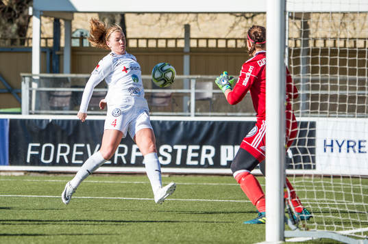 Rosengårds Glodis Perla Viggosdottir mot Djurgårdens