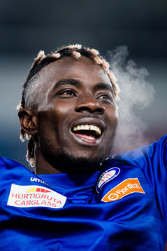 Sam Johnson of Vålerenga celebrates