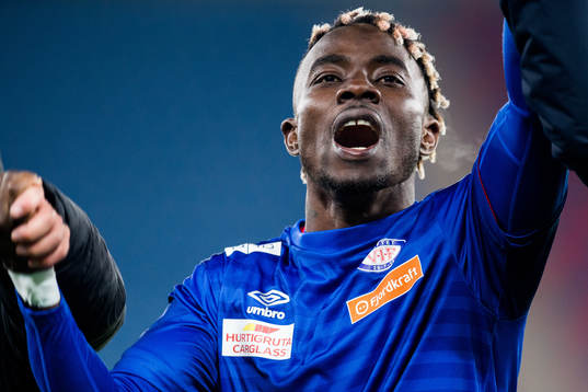 Sam Johnson of Vålerenga celebrates