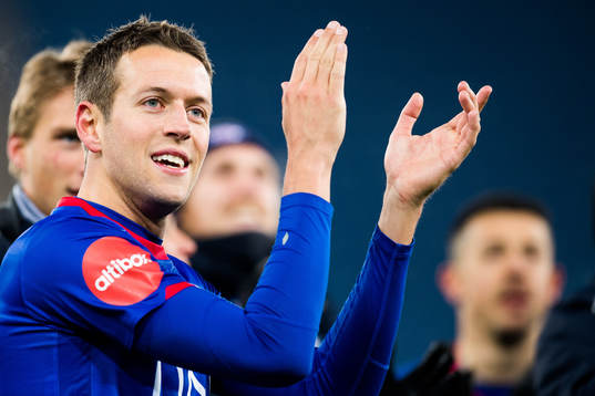 Jonatan Tollås Nation of Vålerenga celebrates