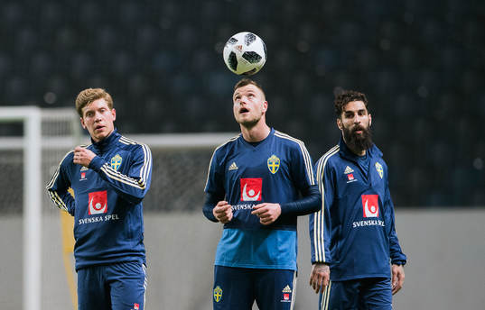 Sveriges Alexander Fransson, John Guidetti och Jimmy Durmaz