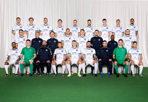  Jens Jakobsson, Alexander Snäcke, Sotirios Nikopoulos, Cesar Weilid, Victor Söderström, Tassos Papachristos, Ekin Bulut, Lamine Nekrouf, Adhavan Rajamohan. Mittenledet från vänster: Stefan Ostojic, materialare Dastan Tadjibaev, sportchef Georgios Gogas, Nikola Vasic, Marcus Enström, naprapat Petter Isaksson, materialare Abraham Major, Sebastian Ludzik. Sittande från vänster: Eyasu Alemayehu, Sebastian Larsson, tränare Konstantinos Panagopoulos, Viktor Strand, Marcus Haglind-Sangré, Makis Gezos, fystränare Kayhan Kavakli, Filip Anger, Nicklas Lindkvist.