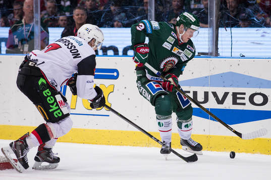 Malmö Redhawks Nils Andersson mot Frölundas Carl