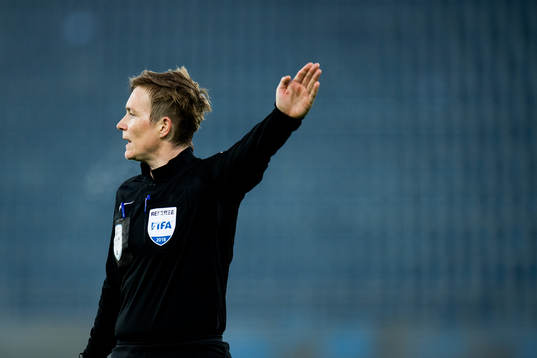 Marte Sørø, referee,