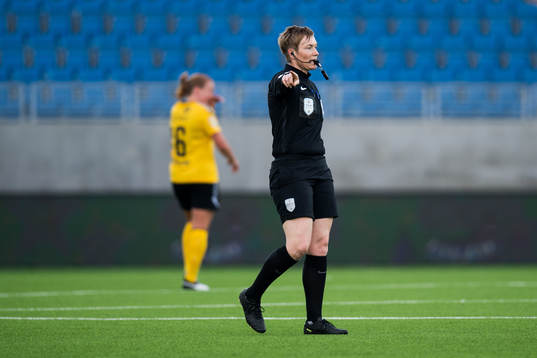 Marte Sørø, referee,