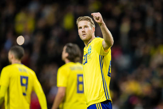 Sveriges Ola Toivonen jublar