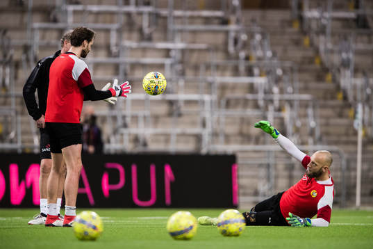 Hammarbys målvakt Johan Wiland och målvakt Benny