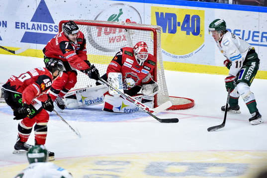 Frölundas Victor Olofsson och Malmö Redhawks Rhett