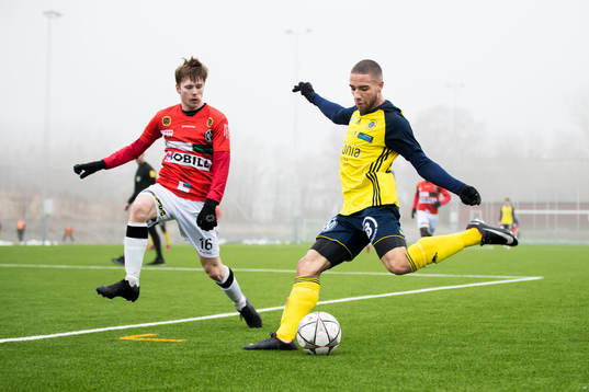 Ängelholms Alex Simovski och Landskronas Dennis Olofsson