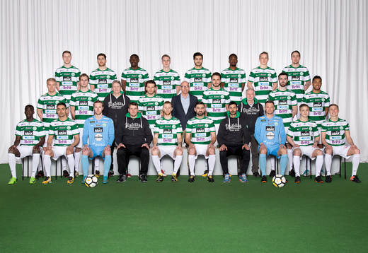  Kevin Custovic, Carlos Gaete Moggia, Ravy Tsouka, Fredrik Lundqvist, Karwan Safari, Birahim Sarr, Douglas Karlberg, Filip Tronêt. Mittenledet från vänster: Simon Johansson, Jonas Hellgren, fystränare Hans Johansson, Boris Ljevar, manager Tor-Arne Fredheim, Emir Smajic, materialare Ulf Wallert, Robin Blommé, Brian Span. Sittande från vänster: Dennis Botchey, Koyar Salimi, Daniel Svensson, tränare Thomas Gabrielsson, Calle Svensson, Ilir Berisha, målvaktstränare Ninos Genc, Anton Fagerström, Dennis Persson, Mathias Benker.