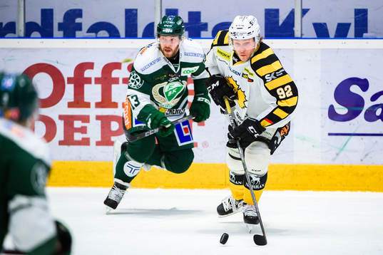 Färjestads Linus Persson och Skellefteås Jesper Olofsson