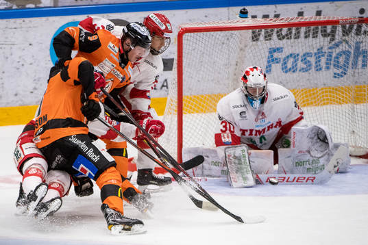 Karlskronas Emil Lundberg och Morten Madsen och Timrås