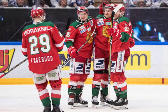 Moras Alexander Hilmerson jublar