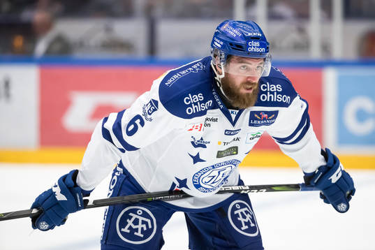 Leksands Austin Madaisky  i ishockeymatchen i direktkvalet