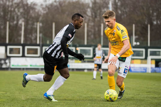 Landskronas Edafe Egbedi och Falkenbergs Erik Pärsson