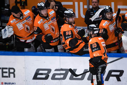 Karlskronas Mattias Guter jublar