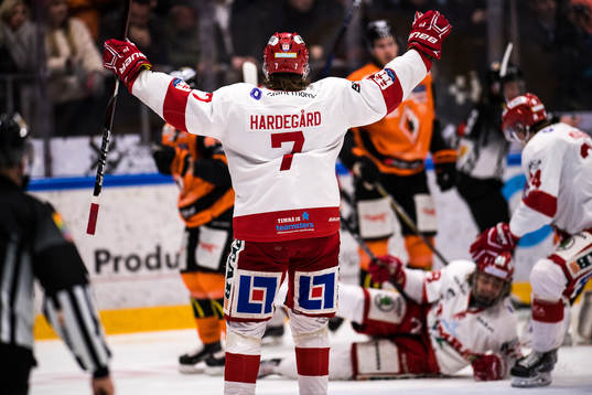 Timrås Marcus Hardegård jublar