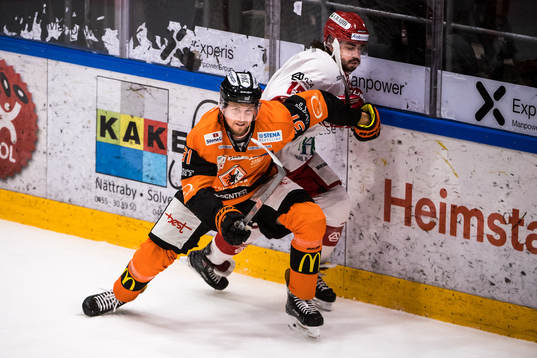 Karlskronas Marcus Paulsson och Timrås Alexandre Lavoie