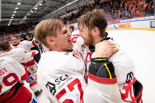 Bla gjennom flere bilder av Ishockey, Direktkval SHL, Karlskrona - Timrå