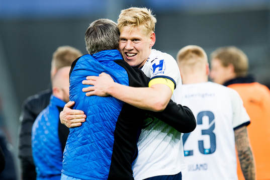 Jakob Glesnes of Strømsgodset celebrates