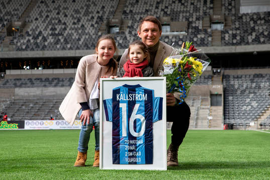 Djurgårdens Kim Källström med familj avtackas