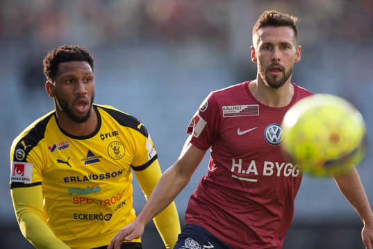 Frejs Alie Sesay och Örgrytes Daniel Sliper