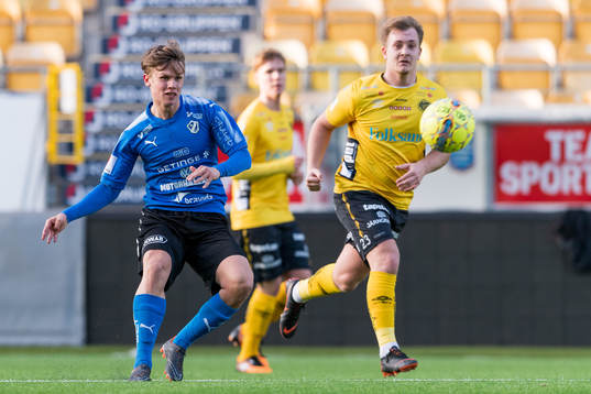 Halmstads Oscar Petersson och Elfsborgs Noel Jonsson
